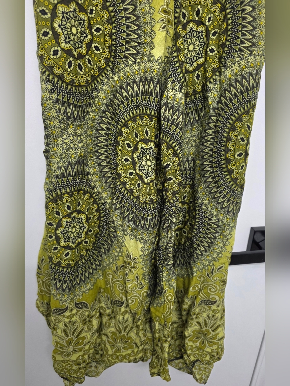 Bohemian Sunburst Wide Leg Capri Pants — Yellow Green - Picture 3 of 3